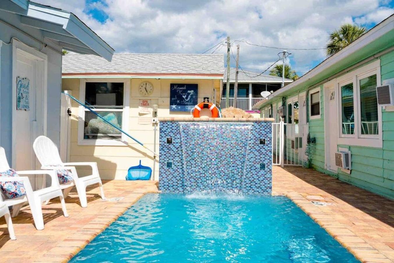 Ferienhaus Good After Milton - Waterfall Pool! Beach! Om *